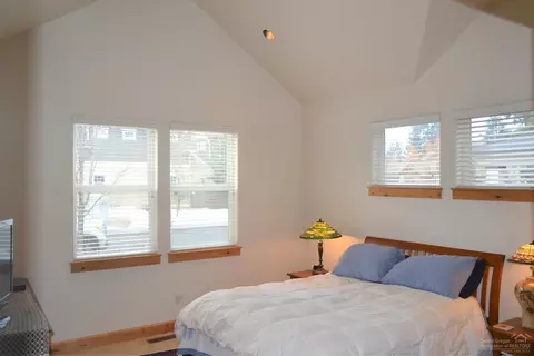 2634 NW Shields Dr, Bend, OR 97703 photo 7