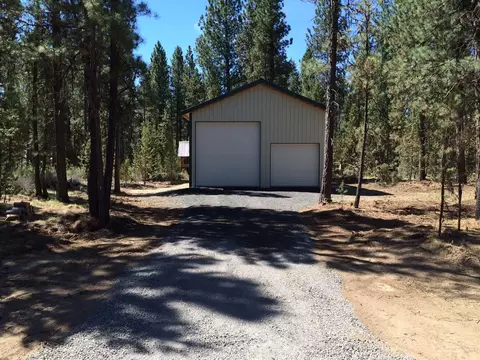 54470 Elk Dr, Bend, OR 97707 photo 2