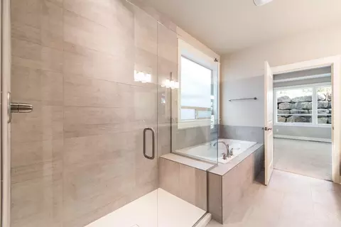 61056 SE Stari Most Loop, Bend, OR 97702 photo 11