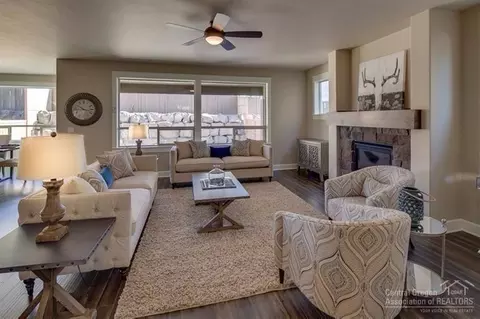 61068 SE Starimost Loop, Bend, OR 97702 photo 6
