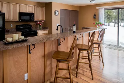 16939 Torrance Rd, Bend, OR 97707 photo 3