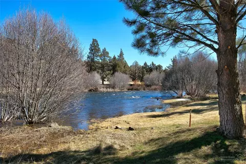 20070 Beaver Ln, Bend, OR 97703 photo 1