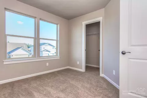675 NE Providence Dr, Bend, OR 97701 photo 19