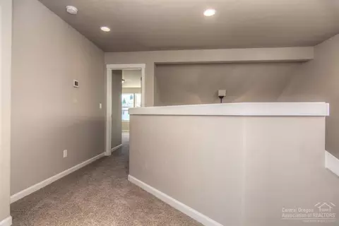 675 NE Providence Dr, Bend, OR 97701 photo 14