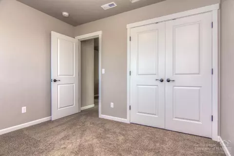 675 NE Providence Dr, Bend, OR 97701 photo 23