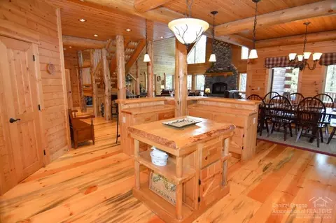 15160 Yellow Pine Loop, Bend, OR 97707 photo 8
