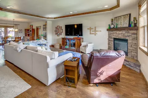 63293 Stonewood Dr, Bend, OR 97701 photo 9