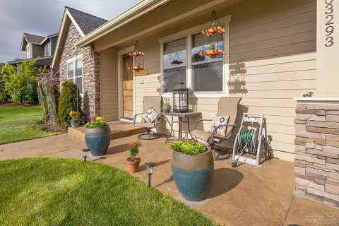 63293 Stonewood Dr, Bend, OR 97701 photo 3