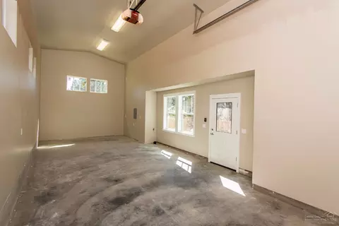 2706 NW Shields Dr, Bend, OR 97703 photo 25