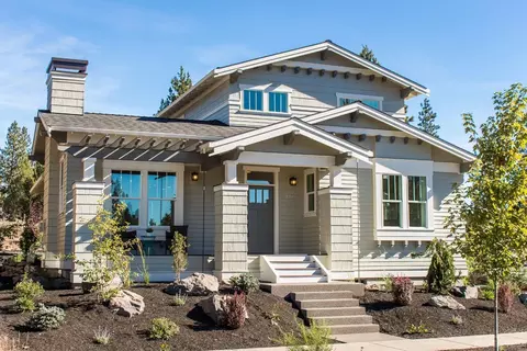 2706 NW Shields Dr, Bend, OR 97703 photo 1