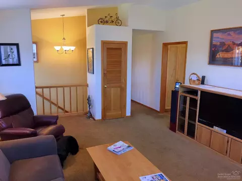 64788 Saros Ln, Bend, OR 97703 photo 8