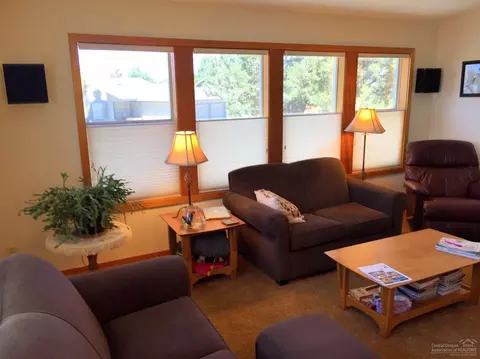 64788 Saros Ln, Bend, OR 97703 photo 11