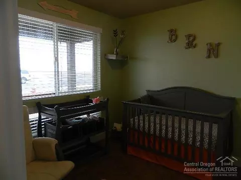 696 E D St, Culver, OR 97734 photo 11