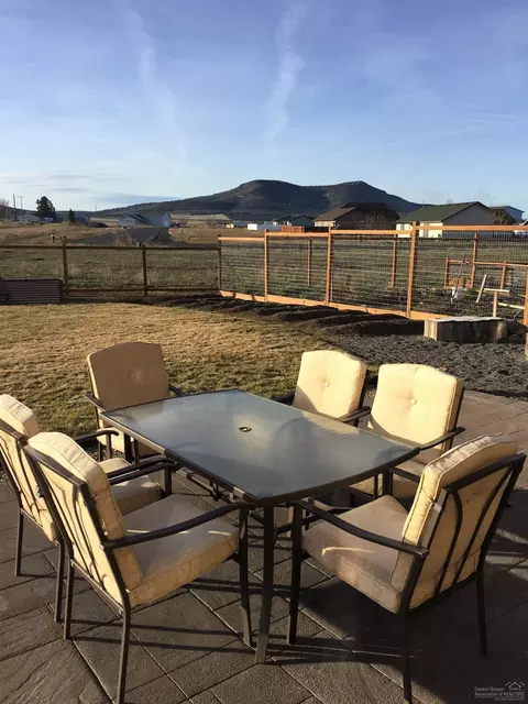 696 E D St, Culver, OR 97734 photo 19