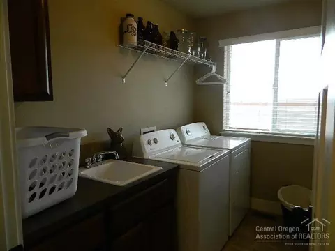 696 E D St, Culver, OR 97734 photo 14