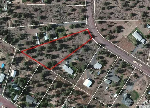 65147 85th Pl, Bend, OR 97703 photo 3