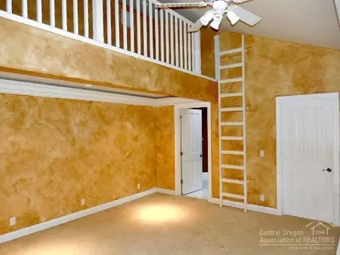 60340 Sunset View Dr, Bend, OR 97702 photo 9