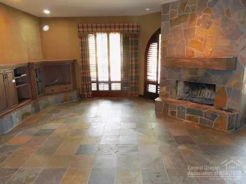 60340 Sunset View Dr, Bend, OR 97702 photo 8