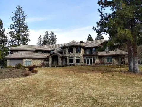 60340 Sunset View Dr, Bend, OR 97702 photo 1