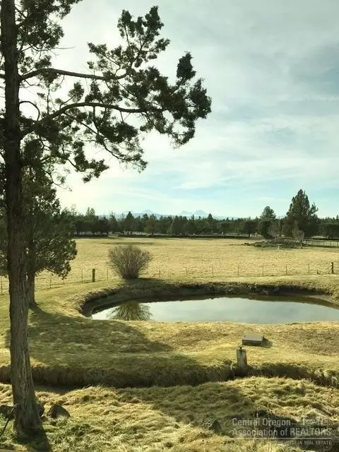 62660 Stenkamp Rd, Bend, OR 97701 photo 1