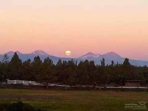62660 Stenkamp Rd, Bend, OR 97701 photo 25