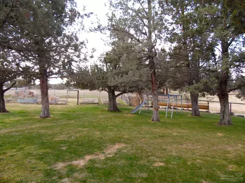 62660 Stenkamp Rd, Bend, OR 97701 photo 17