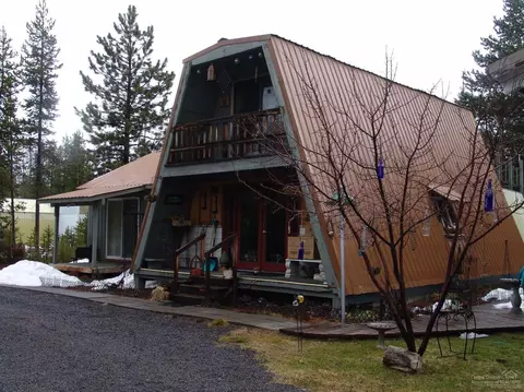 52368 Stearns Rd, La Pine, OR 97739 photo 2