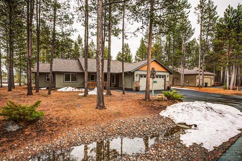 55821 Lost Rider Loop, Bend, OR 97707 photo 1