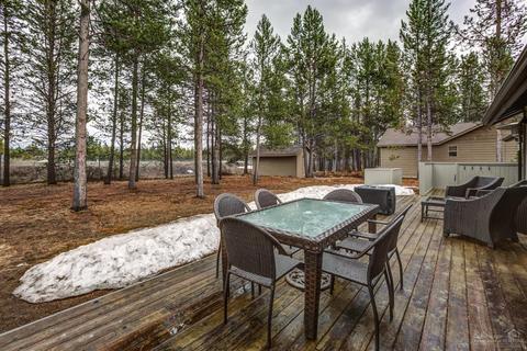 55821 Lost Rider Loop, Bend, OR 97707 photo 24