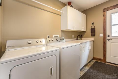 55821 Lost Rider Loop, Bend, OR 97707 photo 18