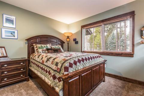 55821 Lost Rider Loop, Bend, OR 97707 photo 21