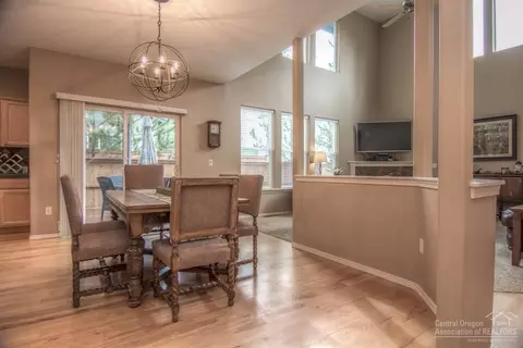 61294 SW Brookside Loop, Bend, OR 97702 photo 8