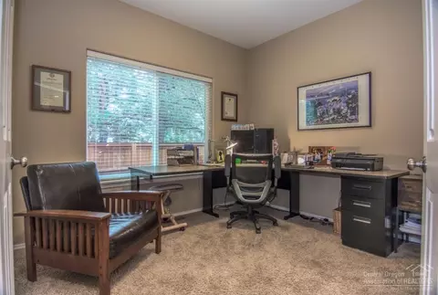 61294 SW Brookside Loop, Bend, OR 97702 photo 3