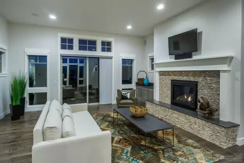 19313 Alianna Loop, Bend, OR 97702 photo 19
