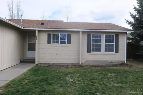 3159 NE Richmond Ct, Bend, OR 97701 photo 2