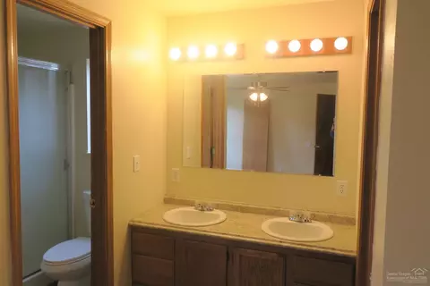 3159 NE Richmond Ct, Bend, OR 97701 photo 10