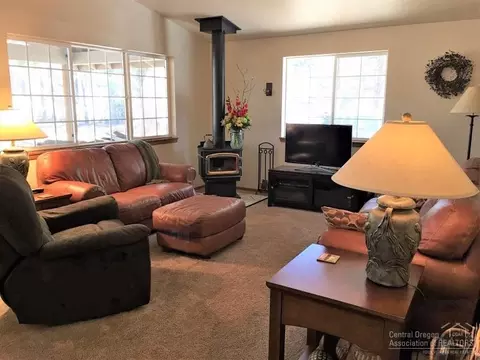 17225 Indio Rd, Bend, OR 97707 photo 8
