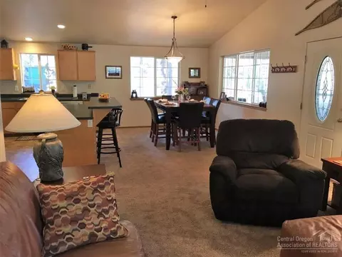 17225 Indio Rd, Bend, OR 97707 photo 10
