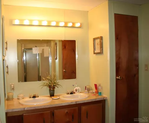 15744 Davis Ave, La Pine, OR 97739 photo 20