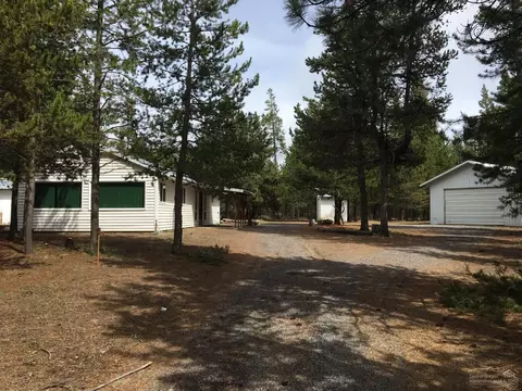 52130 Stearns Rd, La Pine, OR 97739 photo 1