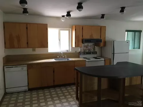 52130 Stearns Rd, La Pine, OR 97739 photo 9