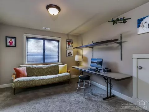 19683 Hollygrape St, Bend, OR 97702 photo 14