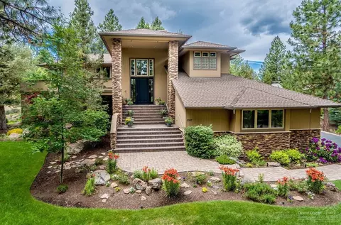 3337 NW Mccready Dr, Bend, OR 97703 photo 1