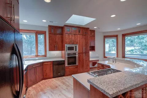 3337 NW Mccready Dr, Bend, OR 97703 photo 11