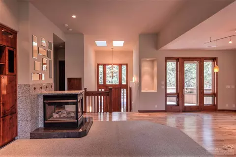 3337 NW Mccready Dr, Bend, OR 97703 photo 8
