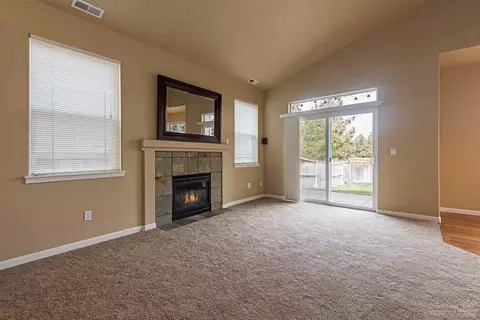 63339 Lamoine Ln, Bend, OR 97701 photo 5