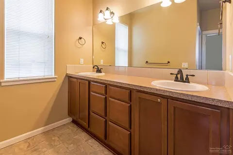 63339 Lamoine Ln, Bend, OR 97701 photo 12