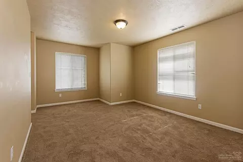 63339 Lamoine Ln, Bend, OR 97701 photo 15