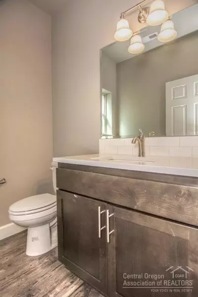 21334 NE Brooklyn Pl, Bend, OR 97701 photo 11