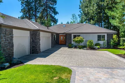 19551 Green Lakes Loop, Bend, OR 97702 photo 16